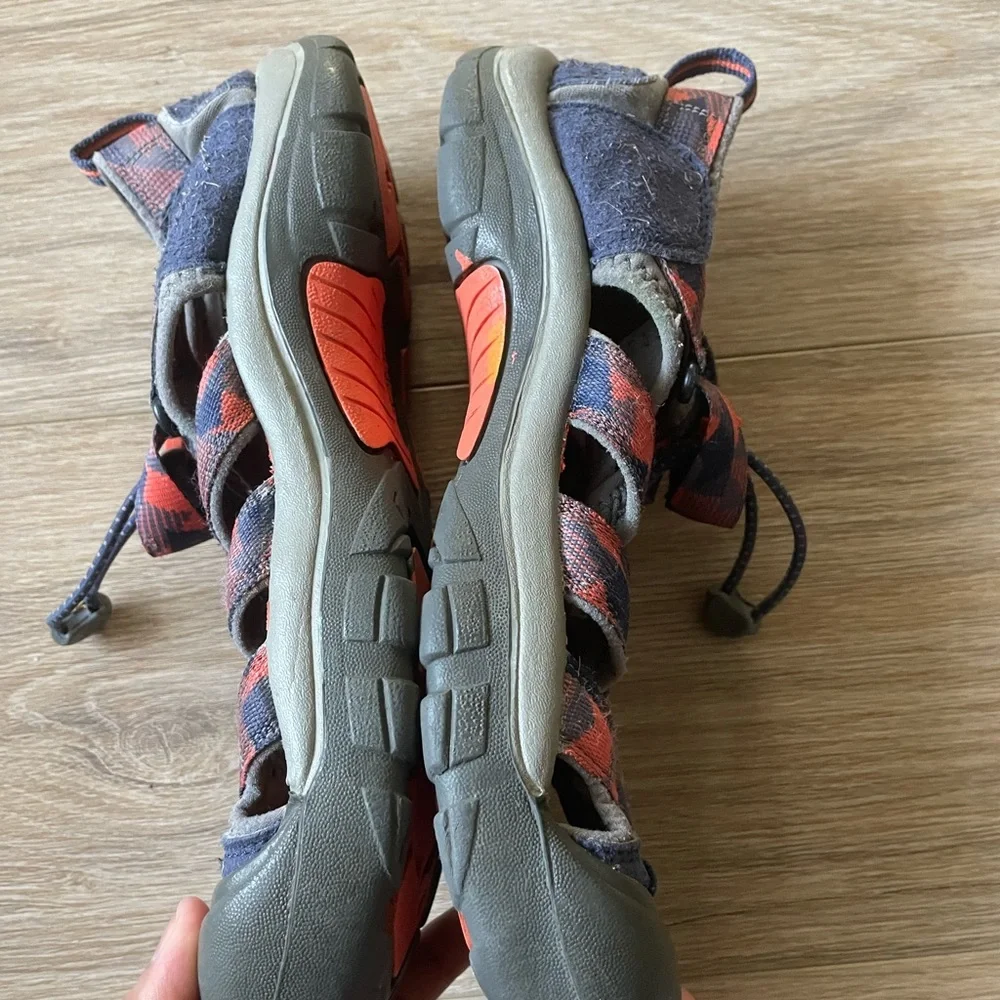 Keen Newport Waterproof Outdoor Unisex Trekking Hiking Sandals Sz 6 Girls